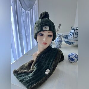 UGG Dark Green Knit Beanie and Scarf Set